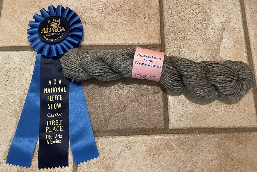 AM40 single skein with blue ribbon